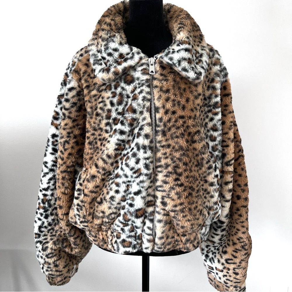 No Boundaries Cheetah Leopard Print Faux Fur Cropped Bomber Jacket Plush XXL